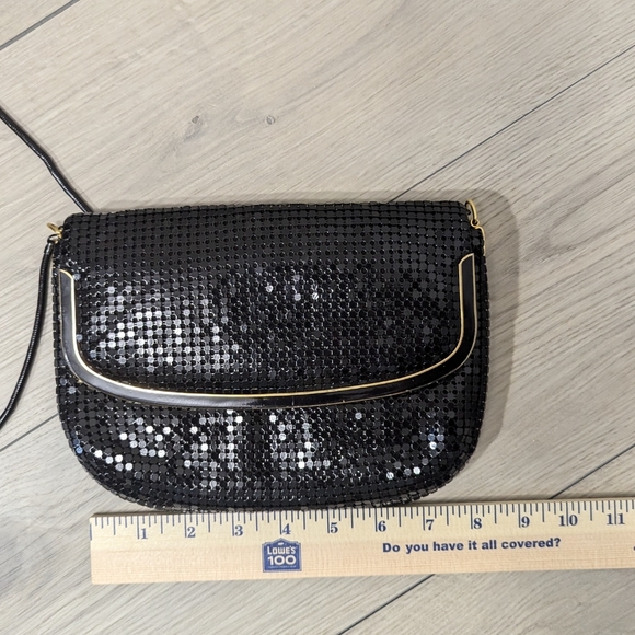 Vintage 1980s black metal mesh and gold clasp fold over clutch evening bag - Picture 6 of 9
